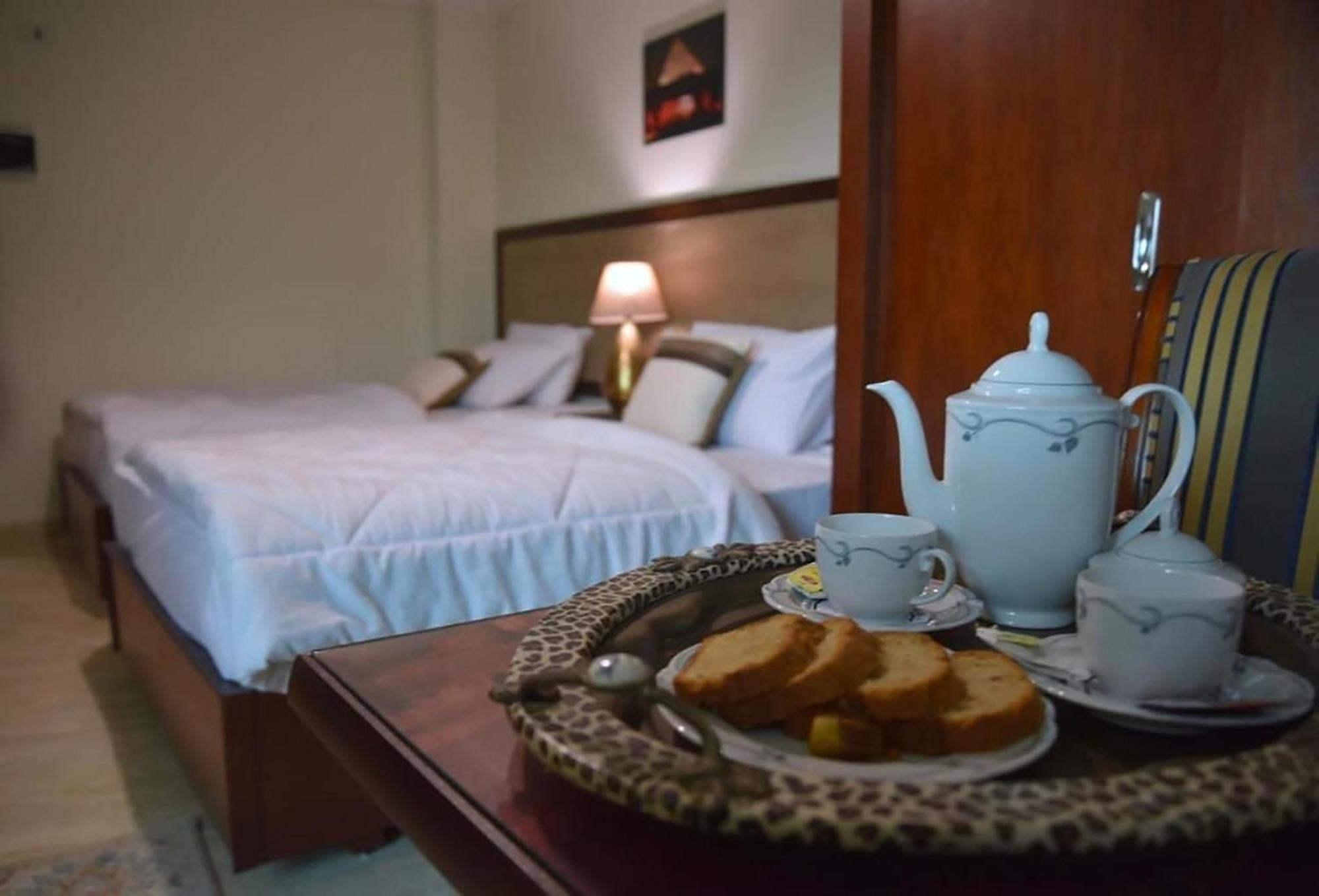 El Aida Pyramids View Hotel Kafret el-Gabal Εξωτερικό φωτογραφία